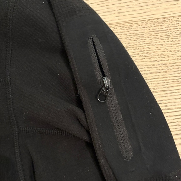 Arc'teryx Midnight Black Zip-Up Jacket - Picture 3 of 4